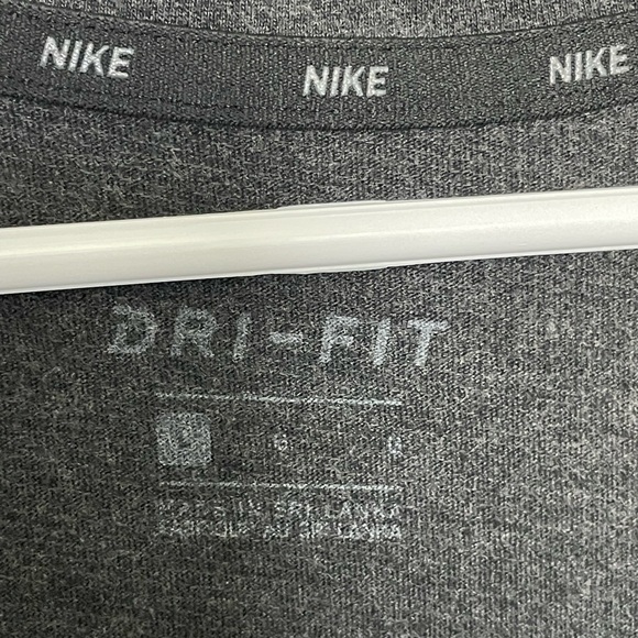 Nike Men’s Dri-Fit Muscle Tee Size L - Picture 2 of 5